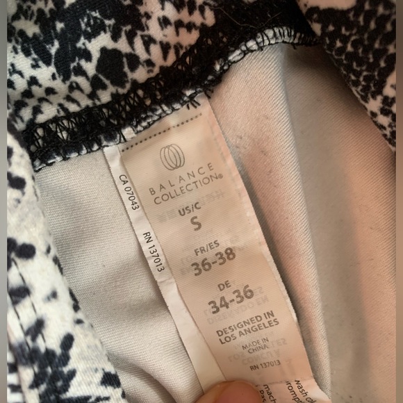 Balance Collection leggings size US Small - Picture 4 of 4